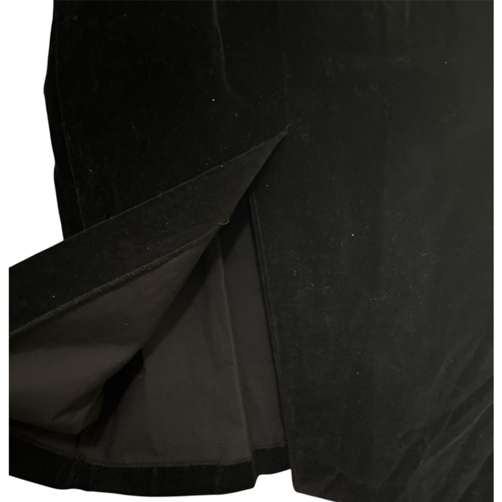 Leslie Lucks, Vintage & Velvet Black Dress with Gold Color Accents, SZ: 16 - Picture 5 of 9